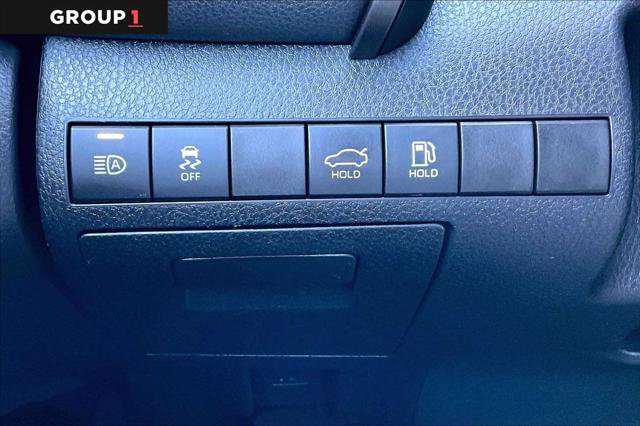 Certified 2019 Toyota Camry SE FWD image 34