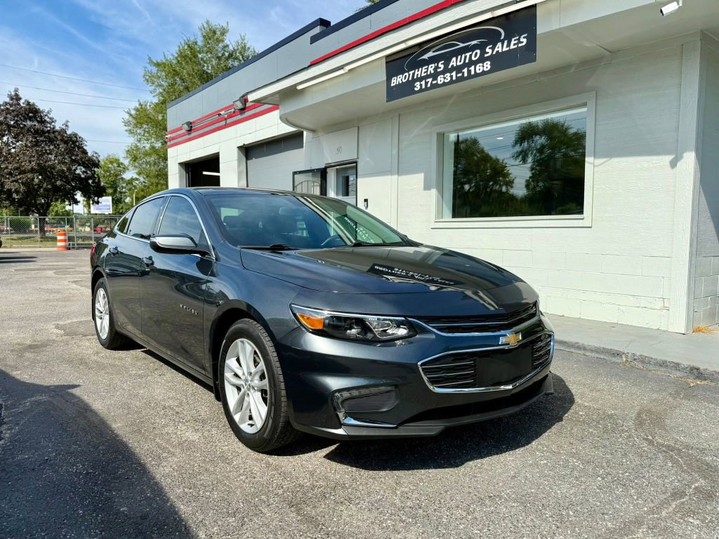 Used 2017 Chevrolet Malibu LT image 8