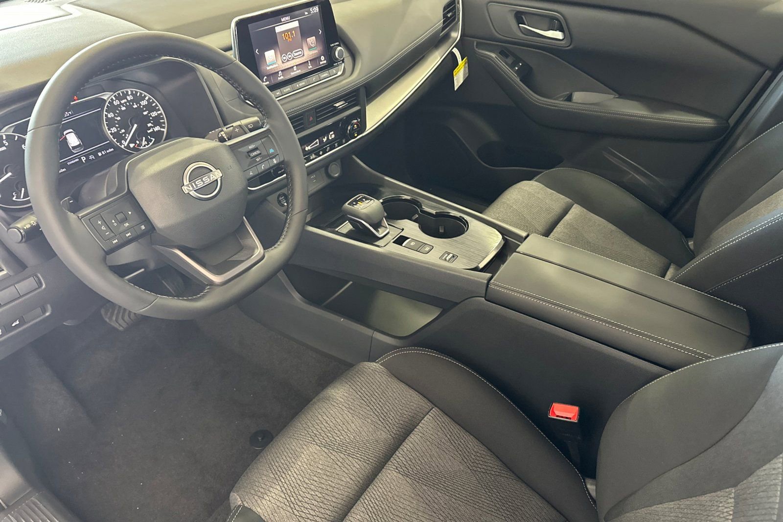 New 2026 Nissan Rogue SV w/ Cold Weather Package FWD image 7