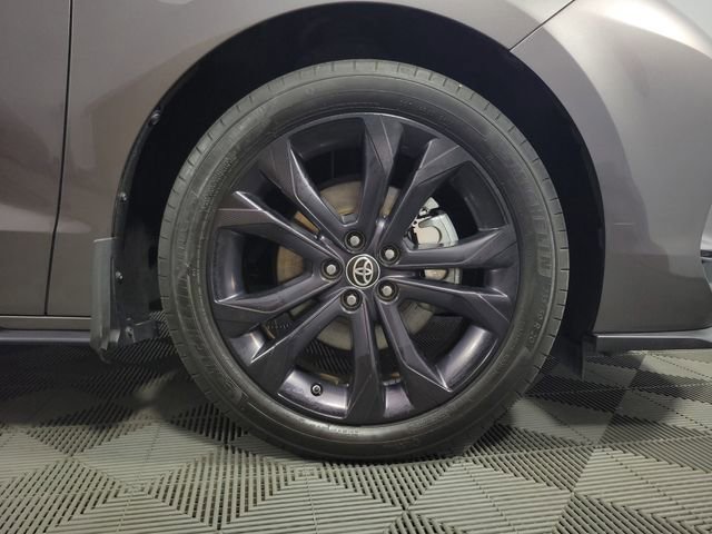 Used 2022 Toyota Sienna XSE image 11