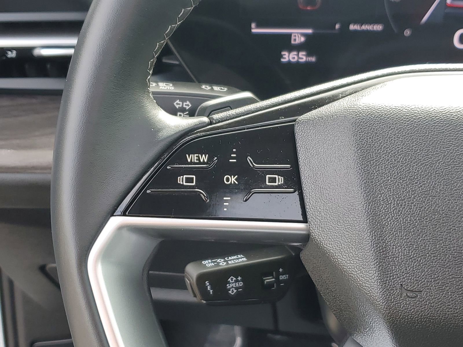 Used 2025 Audi Q5 Premium w/ Convenience Package image 24