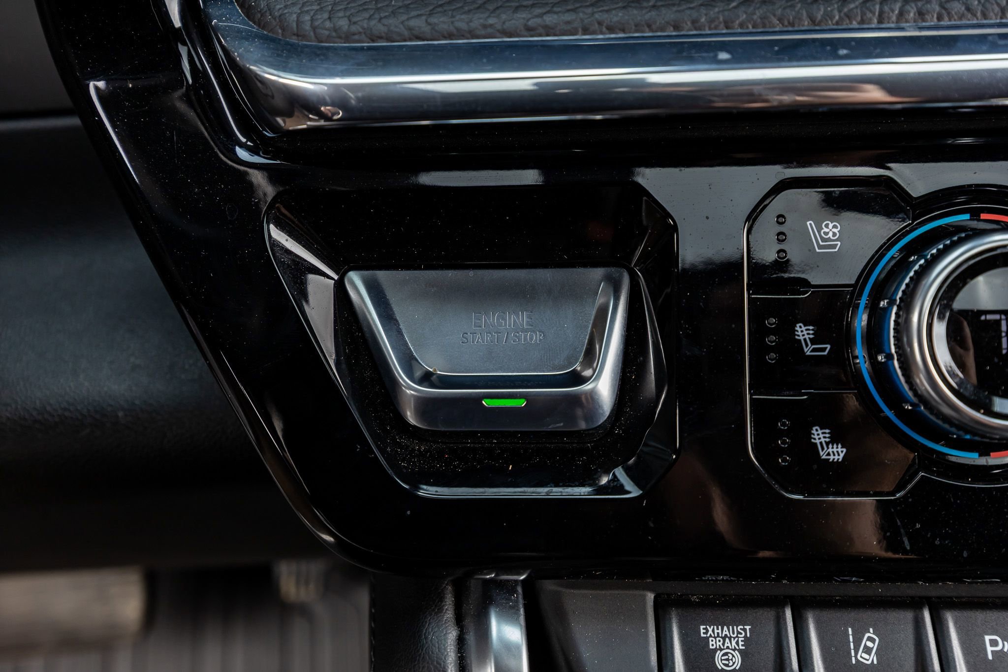 Used 2024 GMC Sierra 2500 Denali w/ Denali Reserve Package image 23