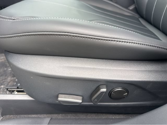 New 2026 Ford Mustang Mach-E Select RWD image 33
