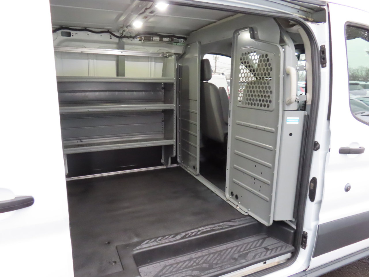 Used 2018 Ford Transit 250 130 Low Roof image 13