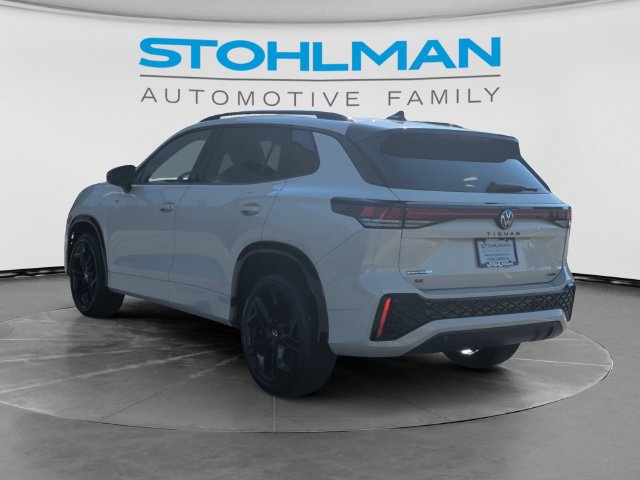 Used 2026 Volkswagen Tiguan SE R-Line AWD/4WD image 7