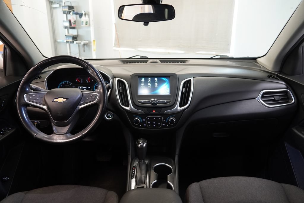 Used 2018 Chevrolet Equinox LT FWD image 19