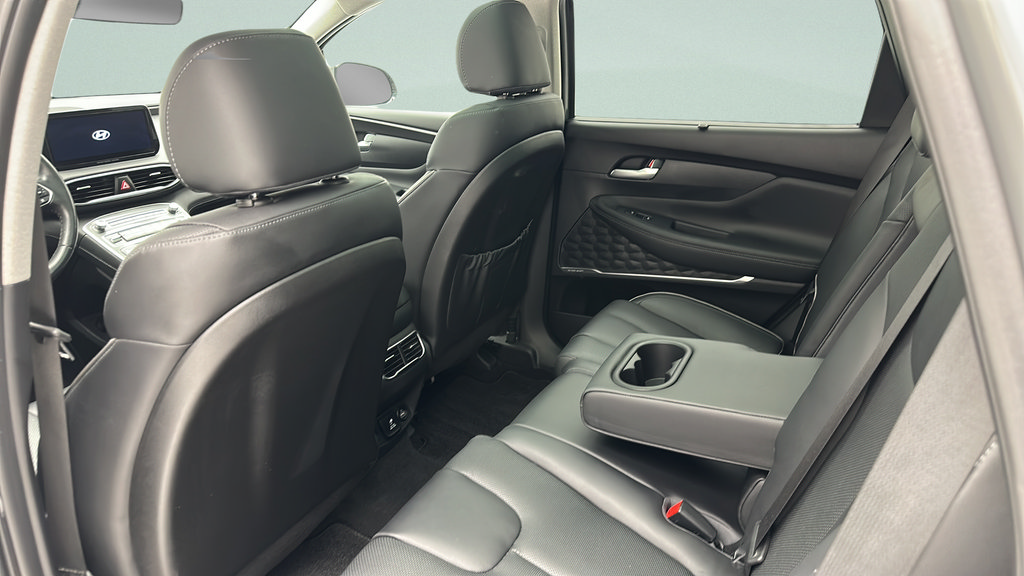 Used 2023 Hyundai Santa Fe Limited AWD/4WD image 9