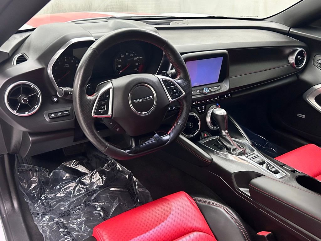 Used 2017 Chevrolet Camaro LT RWD image 11