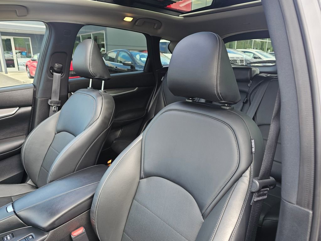 Used 2022 INFINITI QX50 Luxe image 17