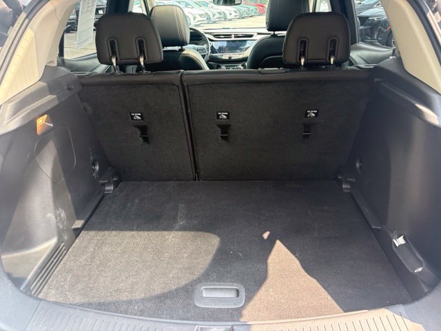 Used 2020 Buick Encore GX Essence w/ Experience Buick Package FWD image 7