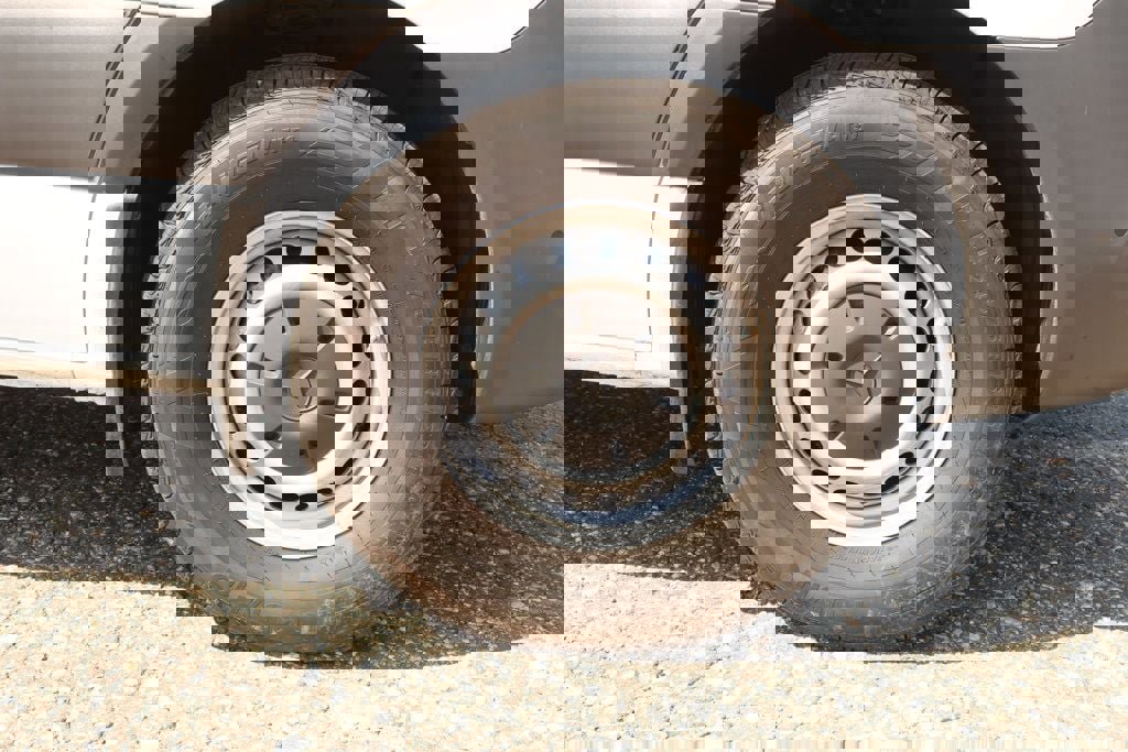 Used 2025 Mercedes-Benz Sprinter 2500 image 9