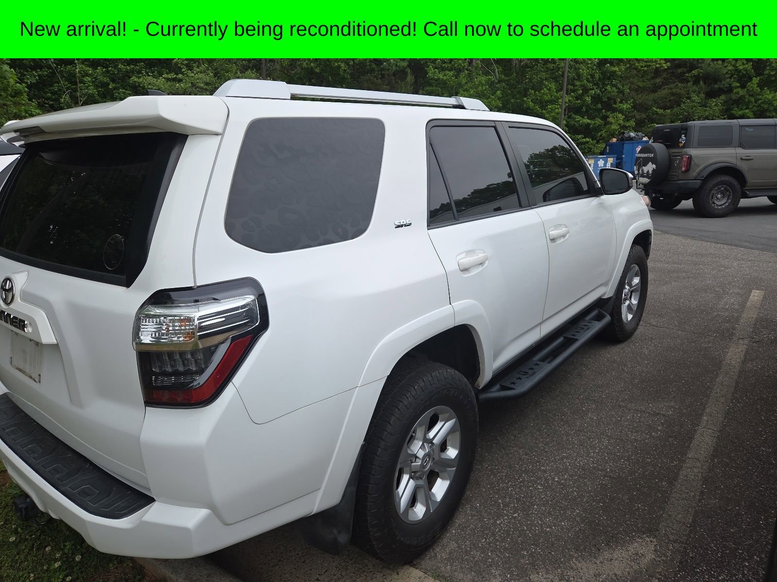 Used 2018 Toyota 4Runner SR5 AWD/4WD image 4