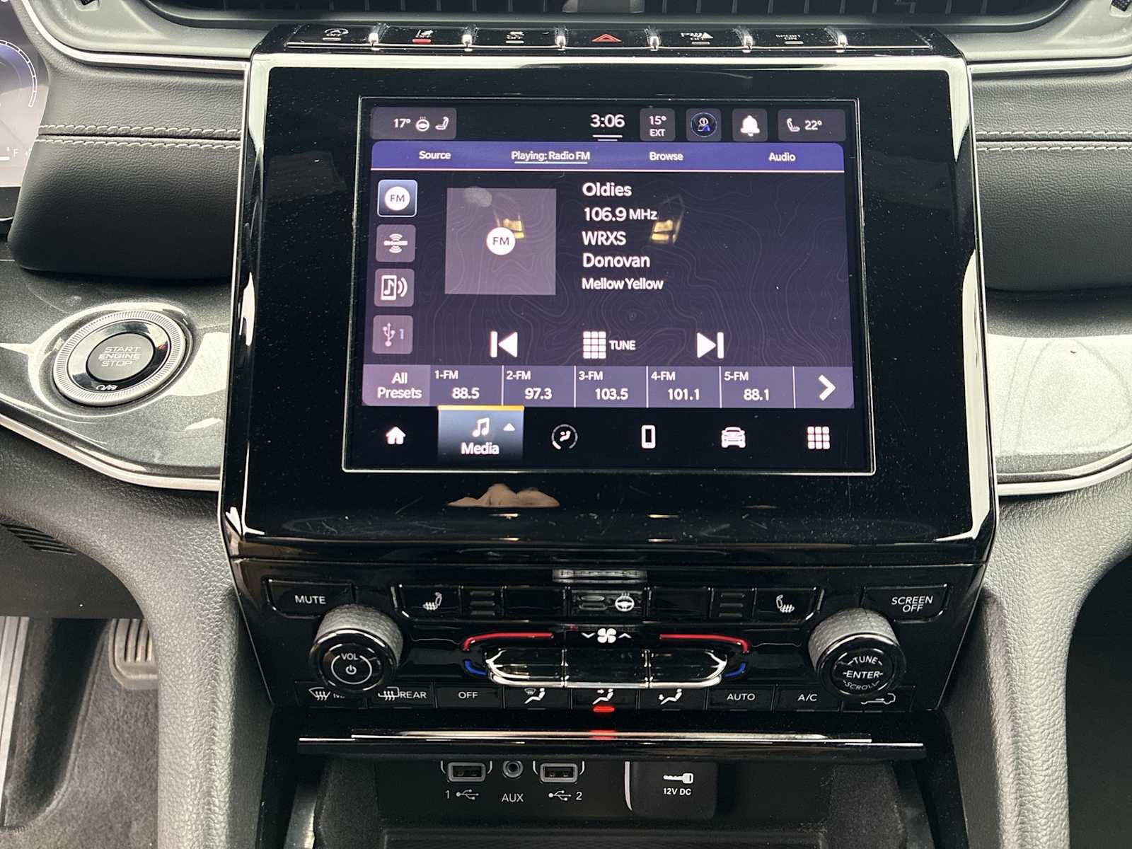 Used 2022 Jeep Grand Cherokee Altitude image 13