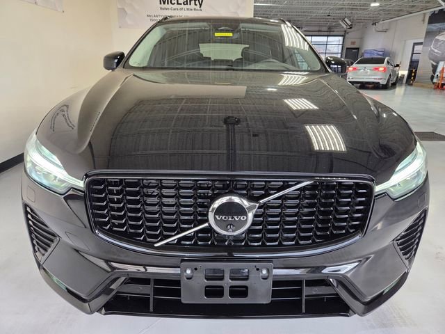 Certified 2025 Volvo XC60 B5 Plus image 5
