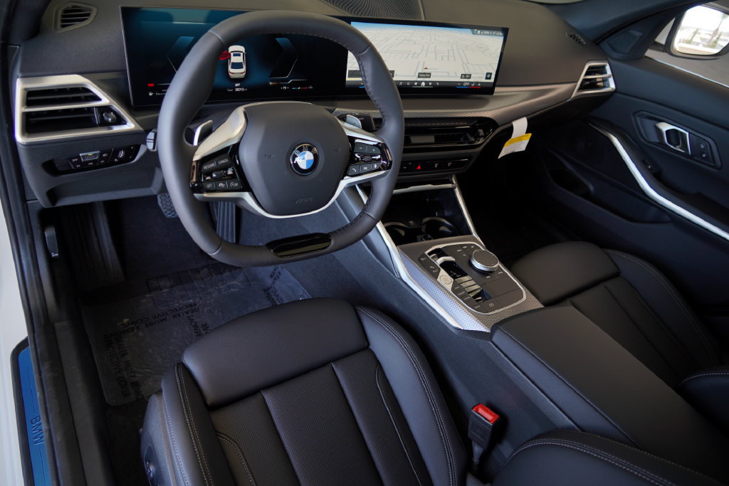 New 2026 BMW 330i xDrive Sedan w/ Convenience Package AWD/4WD image 16