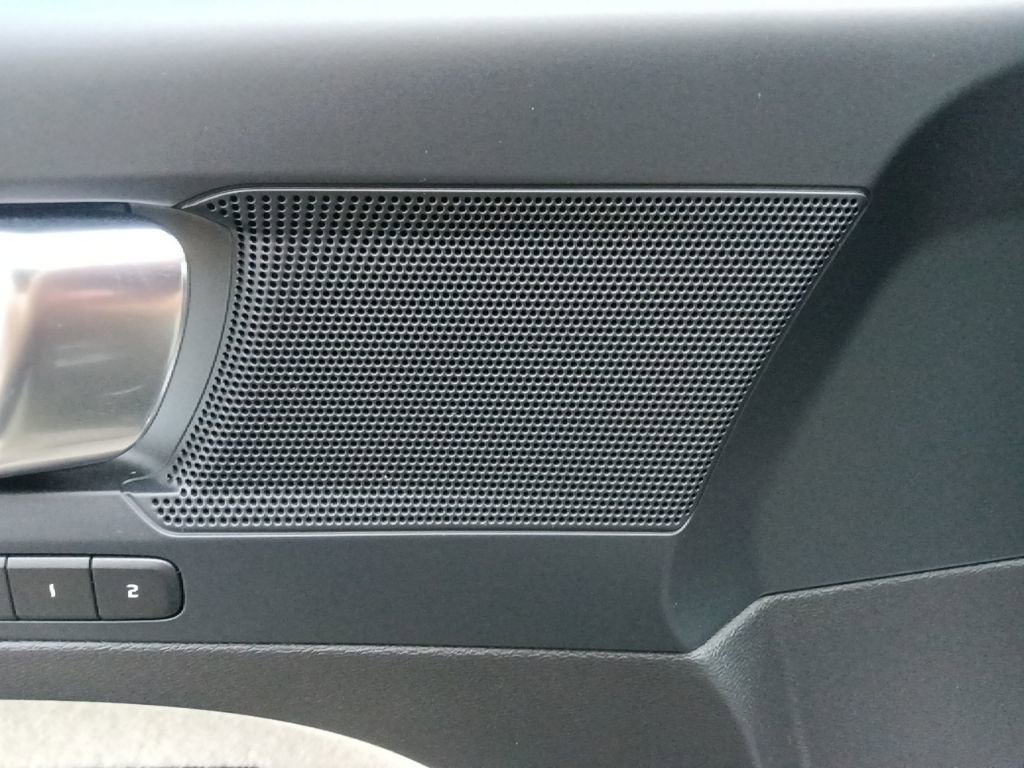 Used 2023 Volvo XC40 B5 Plus w/ Driver Assist Package image 13