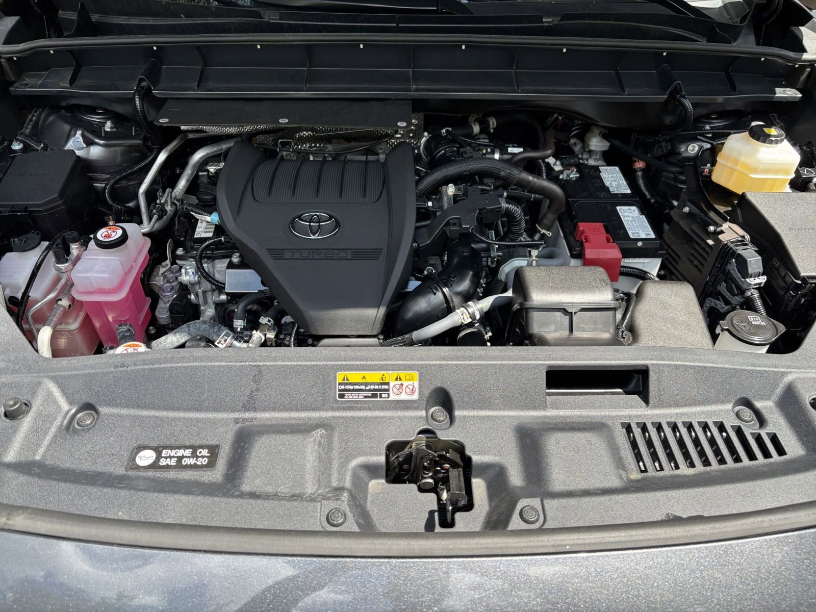 Used 2025 Toyota Highlander XSE AWD/4WD image 35