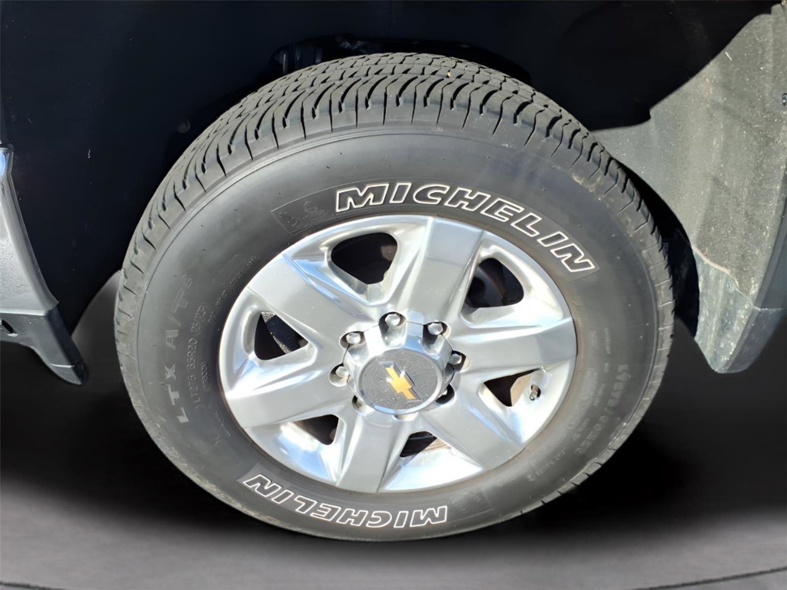 Used 2023 Chevrolet Silverado 2500 LTZ image 12