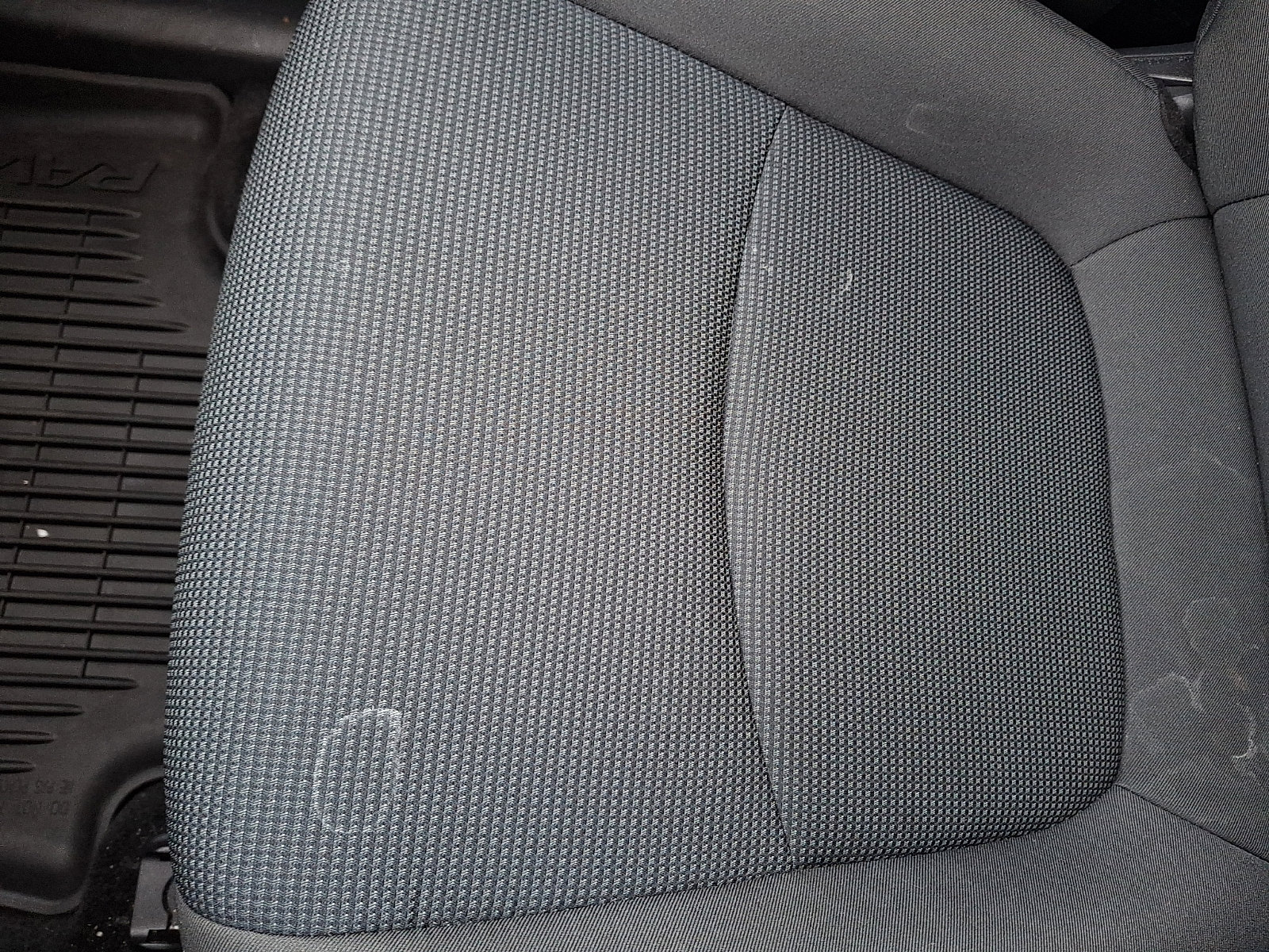 Used 2023 Toyota RAV4 LE image 26