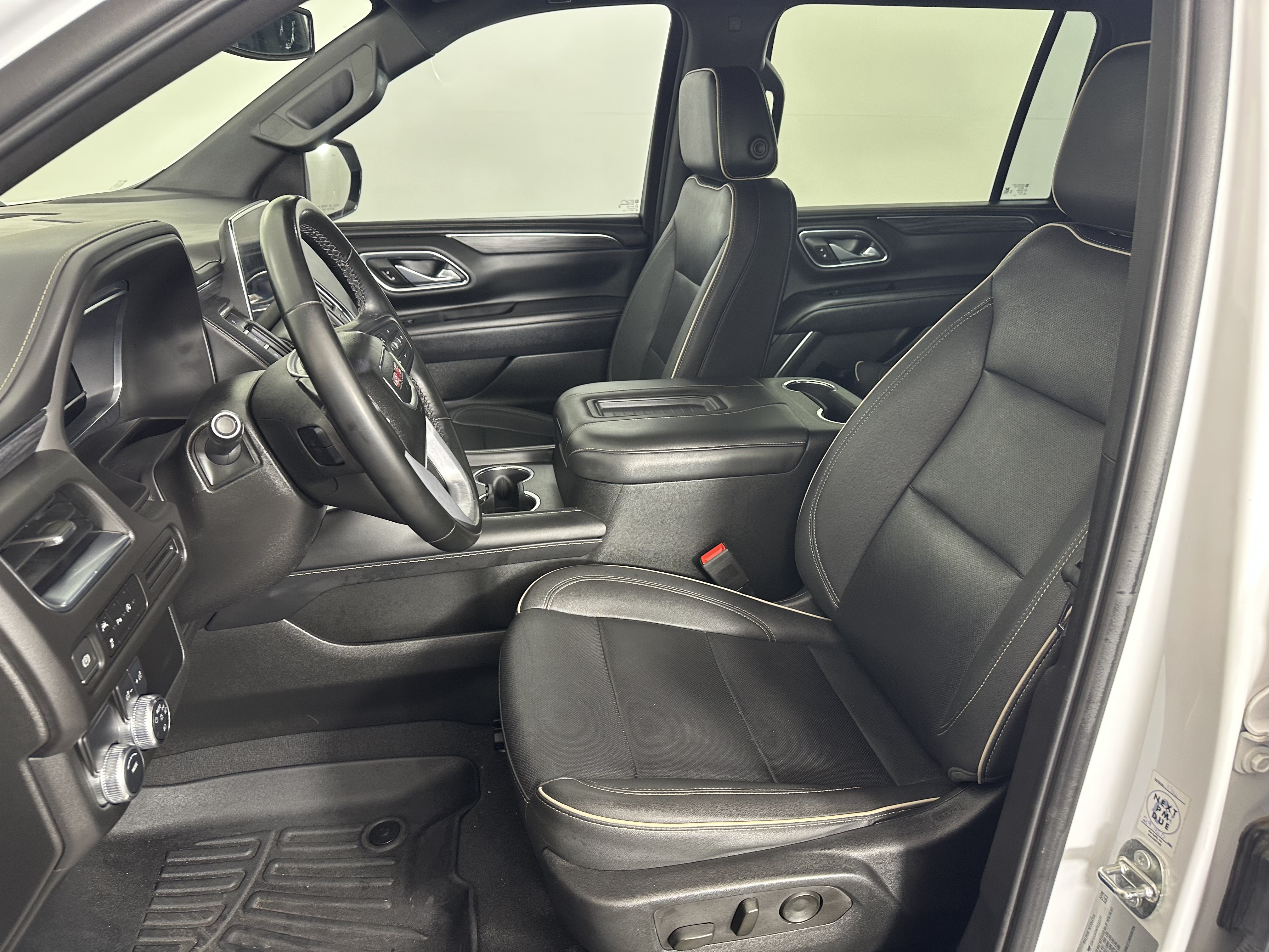 Used 2023 GMC Yukon XL SLT RWD image 13