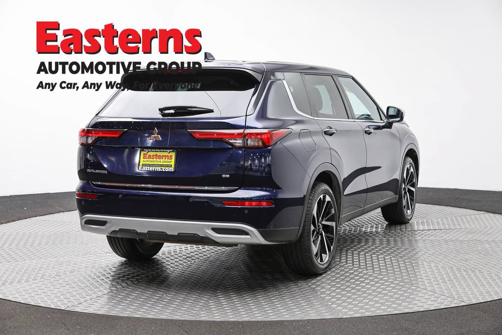 Used 2023 Mitsubishi Outlander SE AWD/4WD image 5