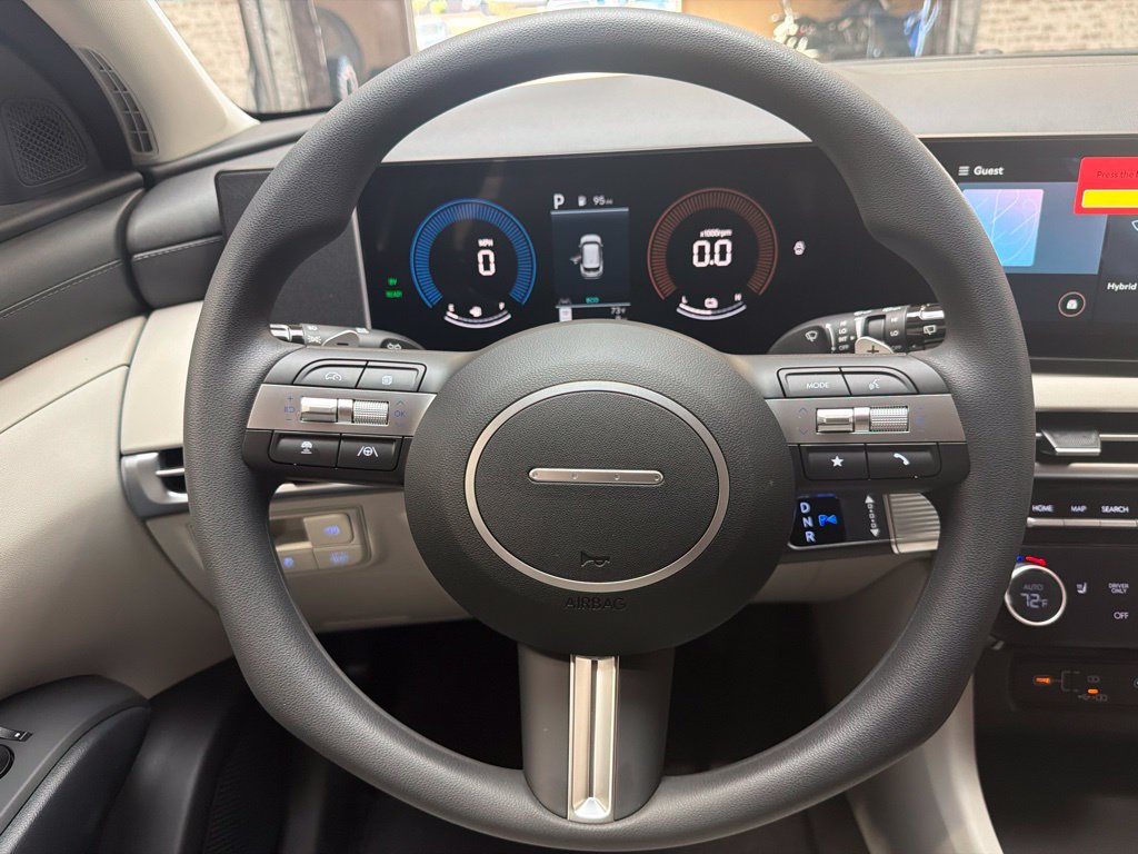 New 2026 Hyundai Tucson SEL FWD image 18