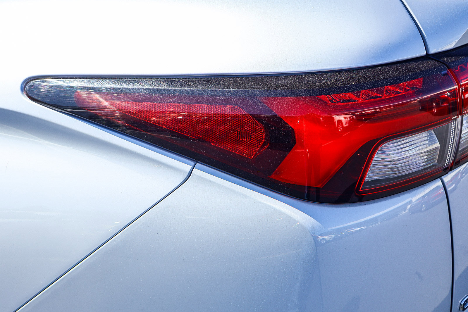 Used 2024 Mitsubishi Outlander SE image 26