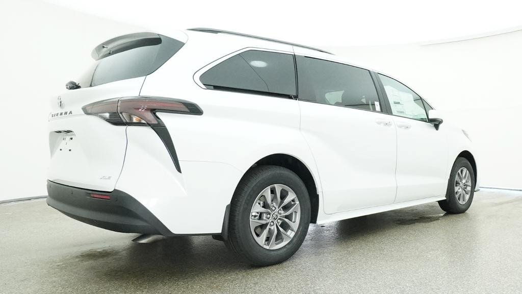 New 2026 Toyota Sienna XLE FWD image 17