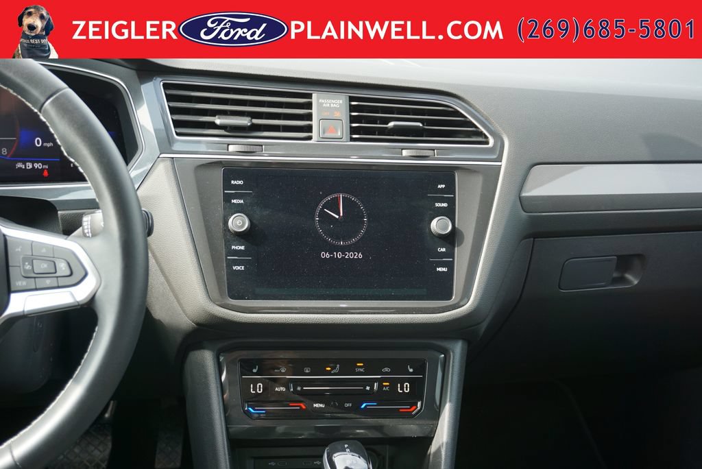 Used 2023 Volkswagen Tiguan SE AWD/4WD image 14
