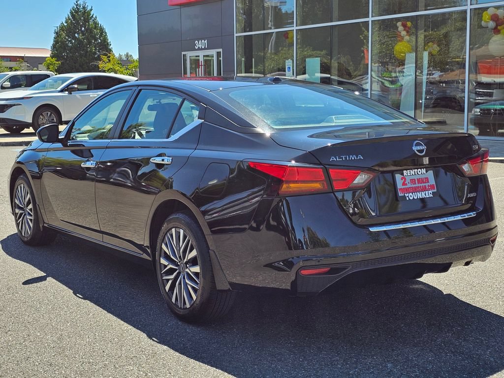 Used 2023 Nissan Altima 2.5 SV AWD/4WD image 7