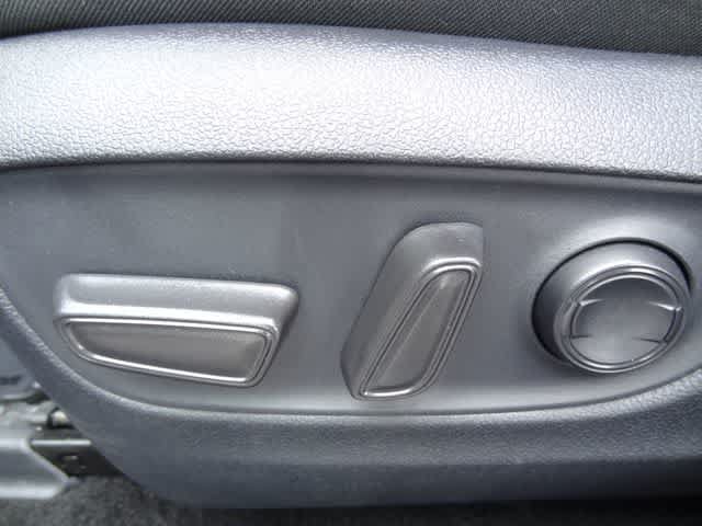 Certified 2025 Toyota RAV4 XLE FWD image 7