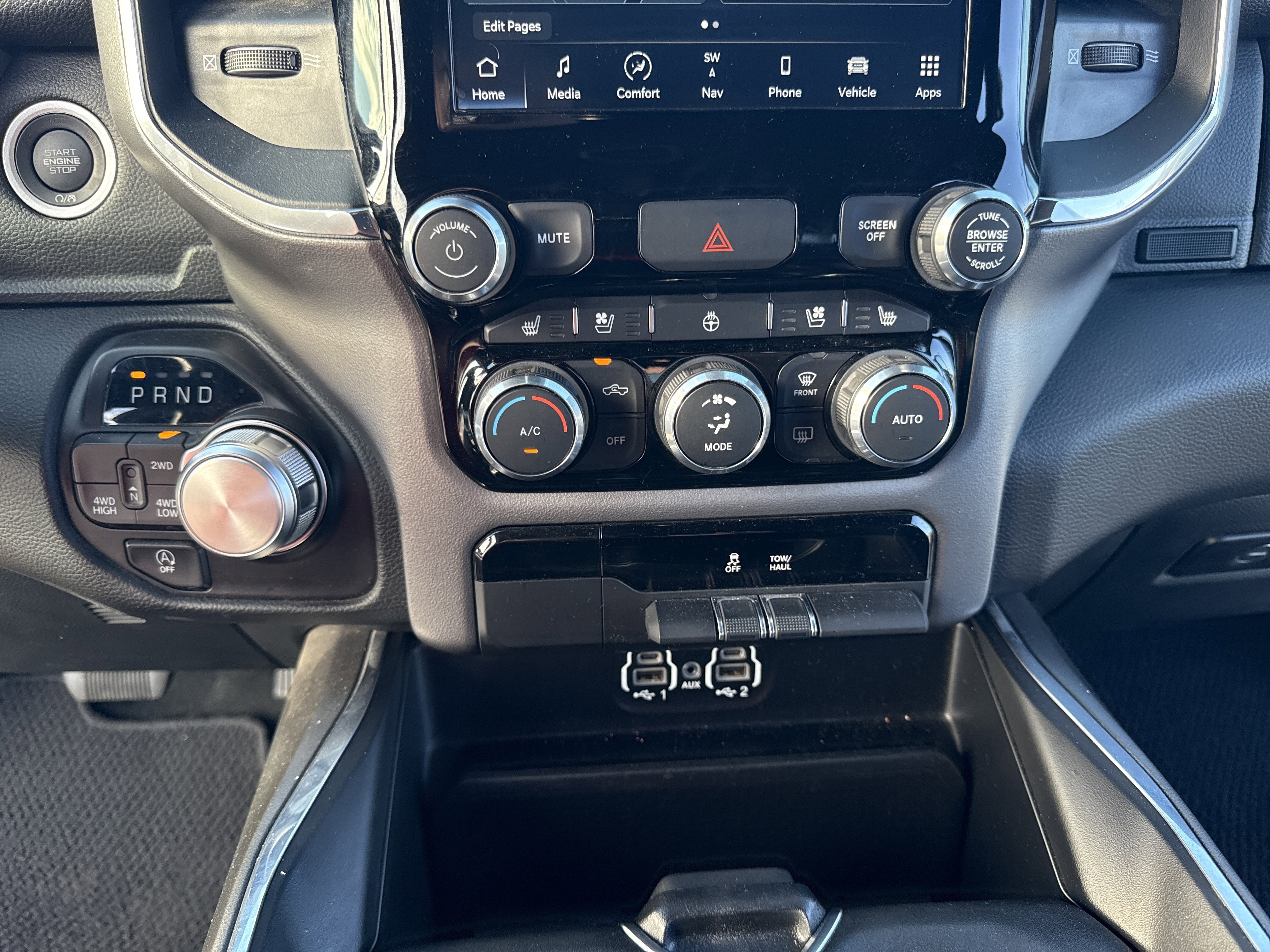 Used 2024 RAM 1500 Laramie image 26