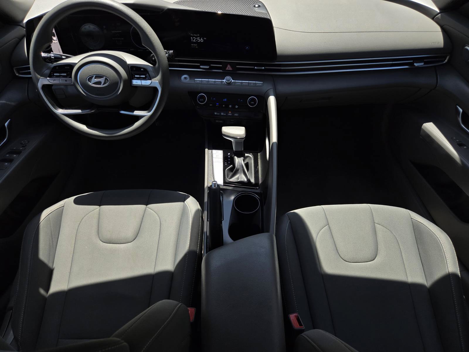 Used 2024 Hyundai Elantra SEL FWD image 21