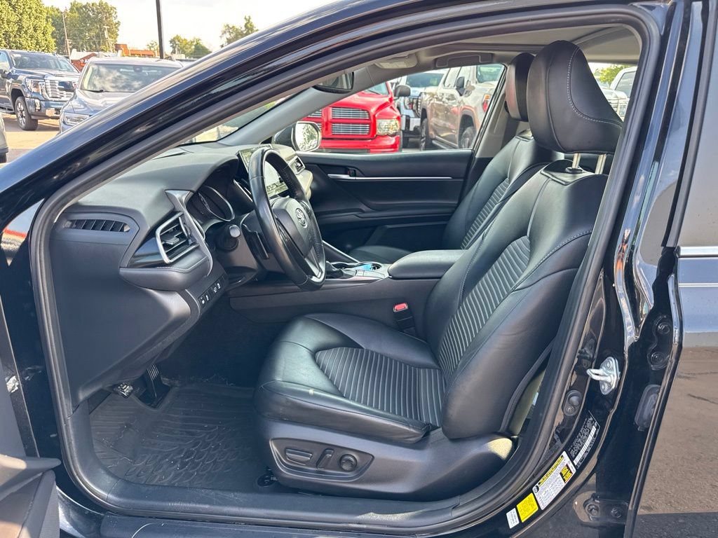 Used 2024 Toyota Camry SE w/ Convenience Package FWD image 10