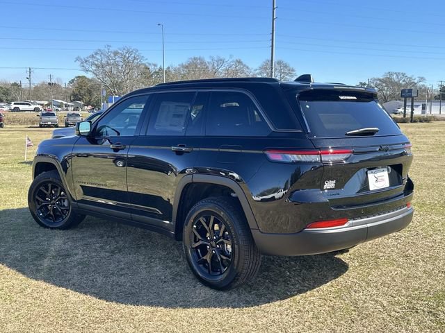 New 2026 Jeep Grand Cherokee Altitude AWD/4WD image 18
