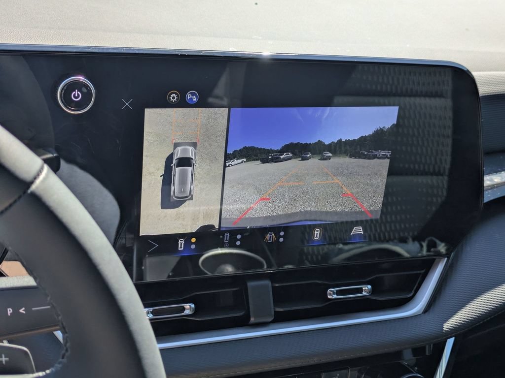 New 2026 Chevrolet Equinox LT w/ Safety and Technology Package FWD image 19