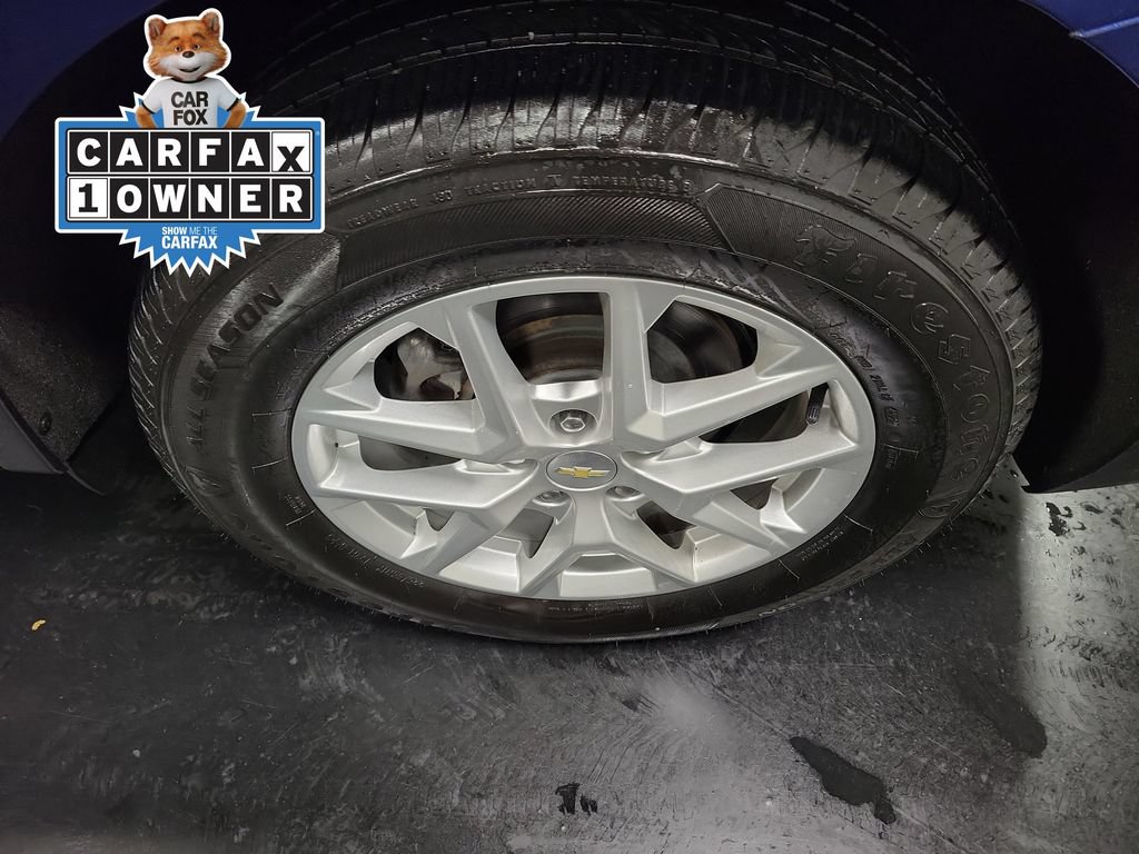 Used 2022 Chevrolet Equinox LS AWD/4WD image 12