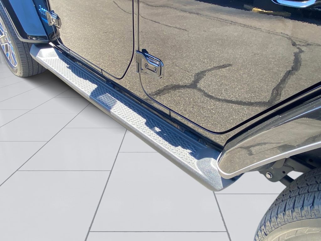 Used 2022 Jeep Wrangler Unlimited Sahara image 14