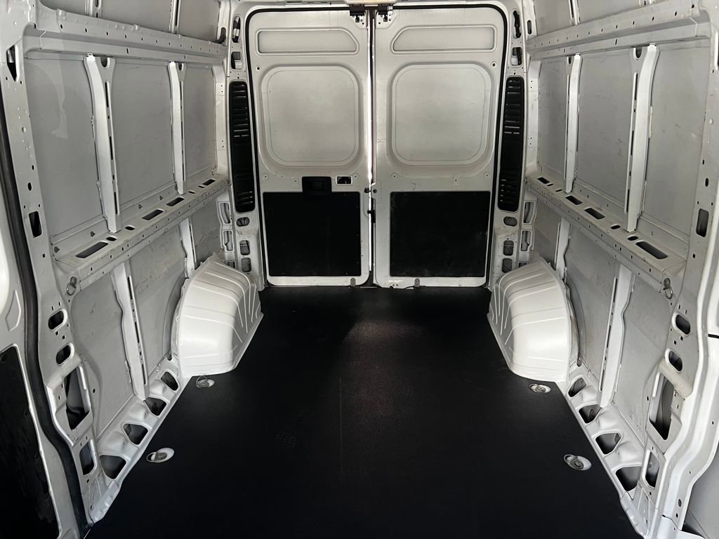 Used 2023 RAM ProMaster 2500 image 33