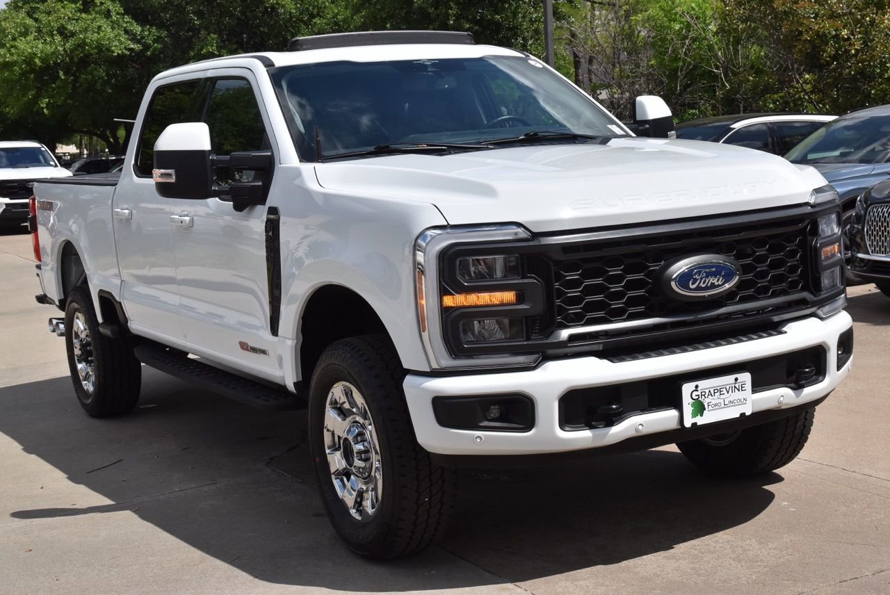 Used 2023 Ford F250 Lariat w/ Lariat Ultimate Package AWD/4WD image 4