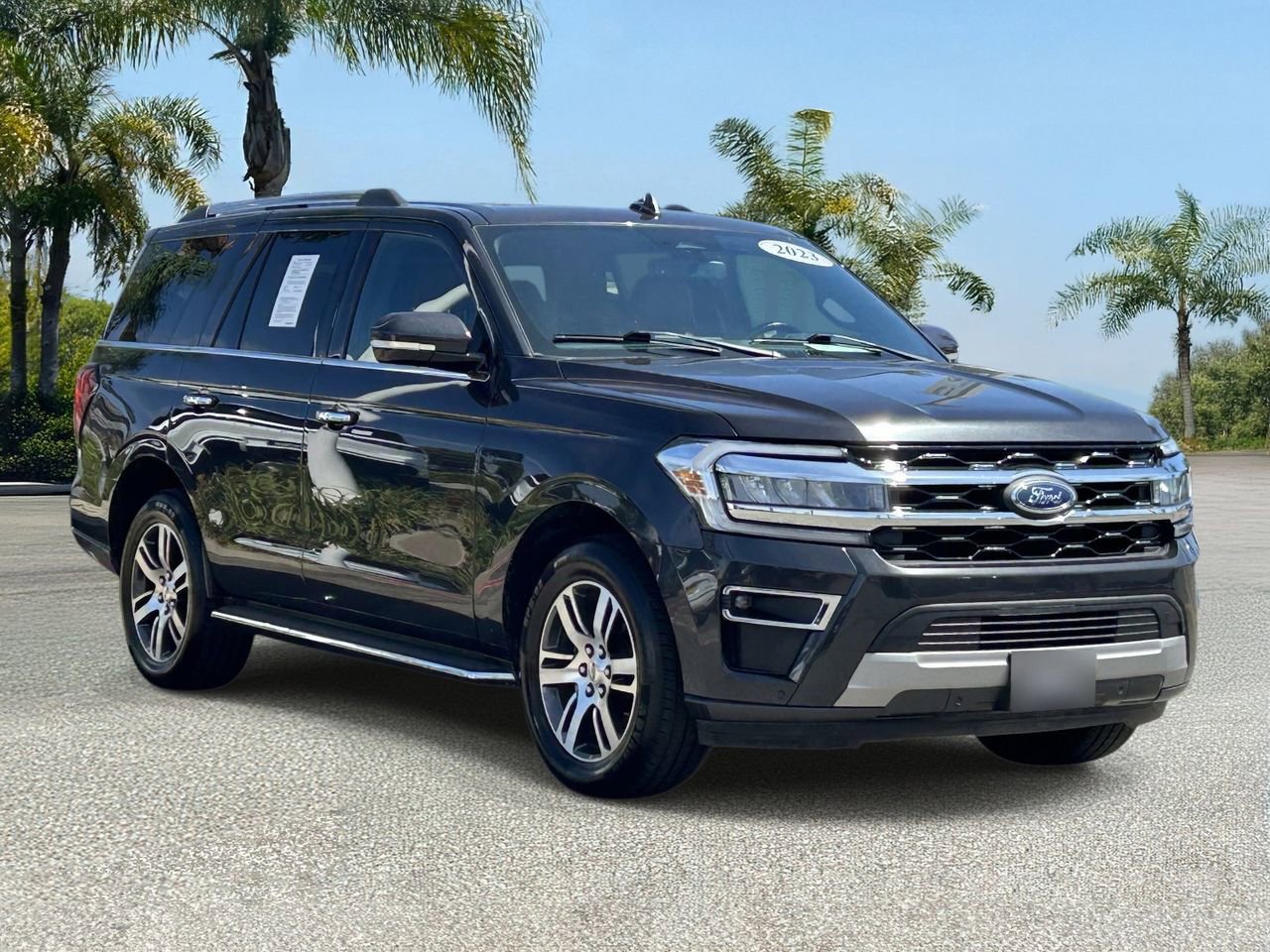 Used 2023 Ford Expedition Limited image 6