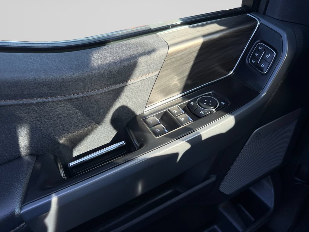 Used 2024 Ford F150 Lariat w/ Bed Utility Package AWD/4WD image 17