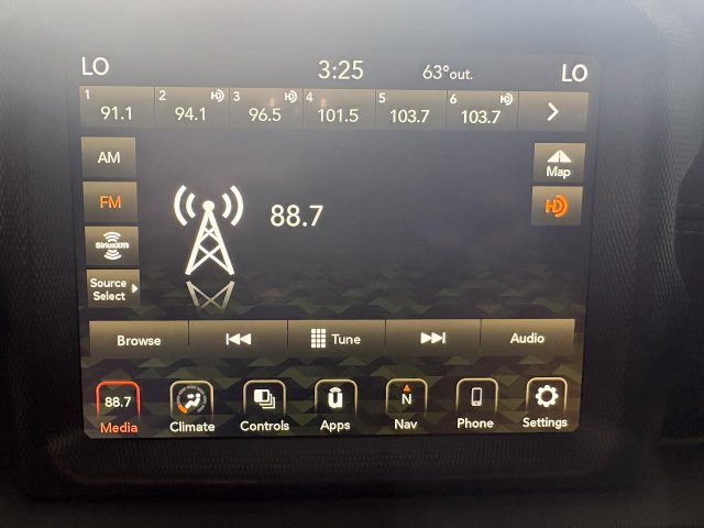 Used 2023 Jeep Wrangler Unlimited Sahara AWD/4WD image 24
