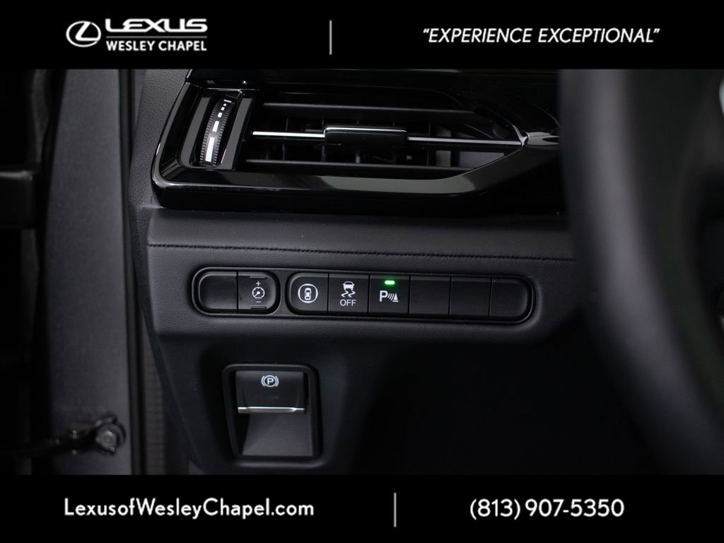 Used 2023 Acura MDX FWD w/ Technology Package image 41