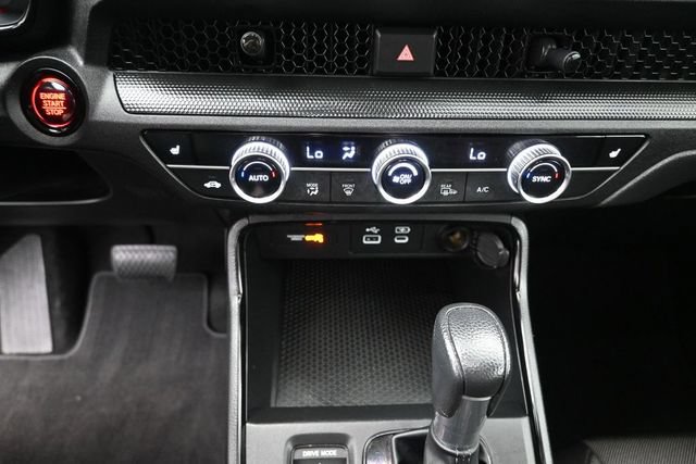 Certified 2025 Honda CR-V EX image 3