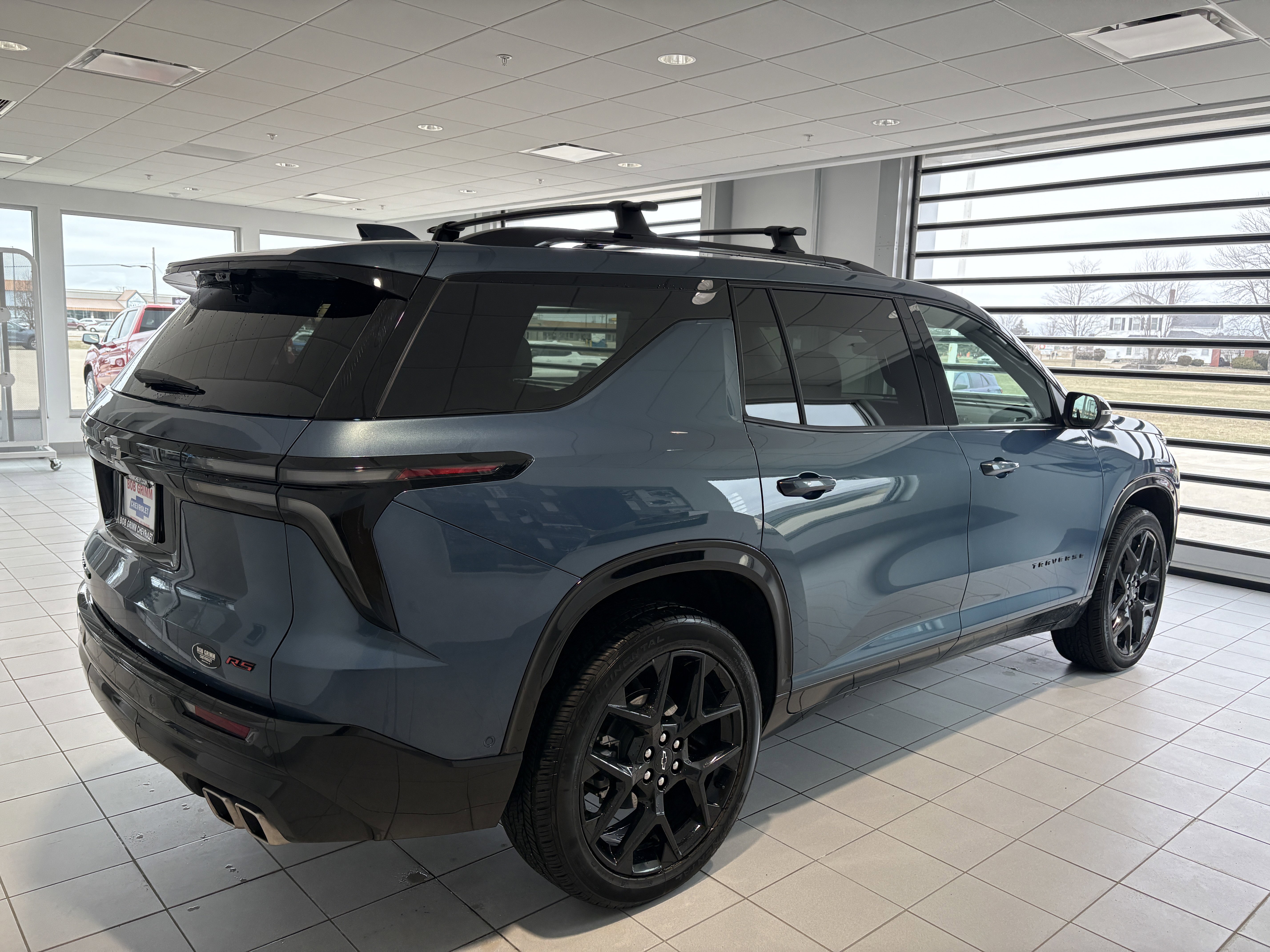 Used 2025 Chevrolet Traverse RS w/ LPO, Floor Liner Package image 6