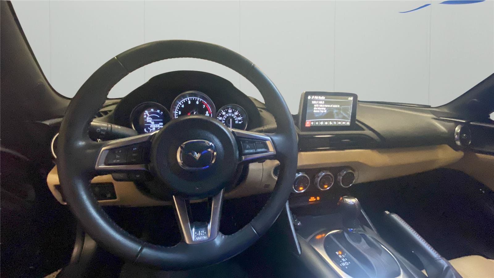 Used 2016 MAZDA MX-5 Miata Grand Touring RWD image 20