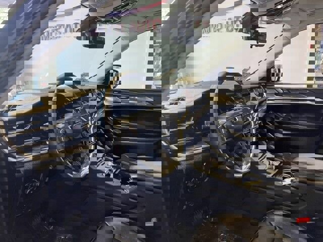 Used 2023 Jeep Grand Cherokee 4WD 4xe w/ Luxury Tech Group II image 8