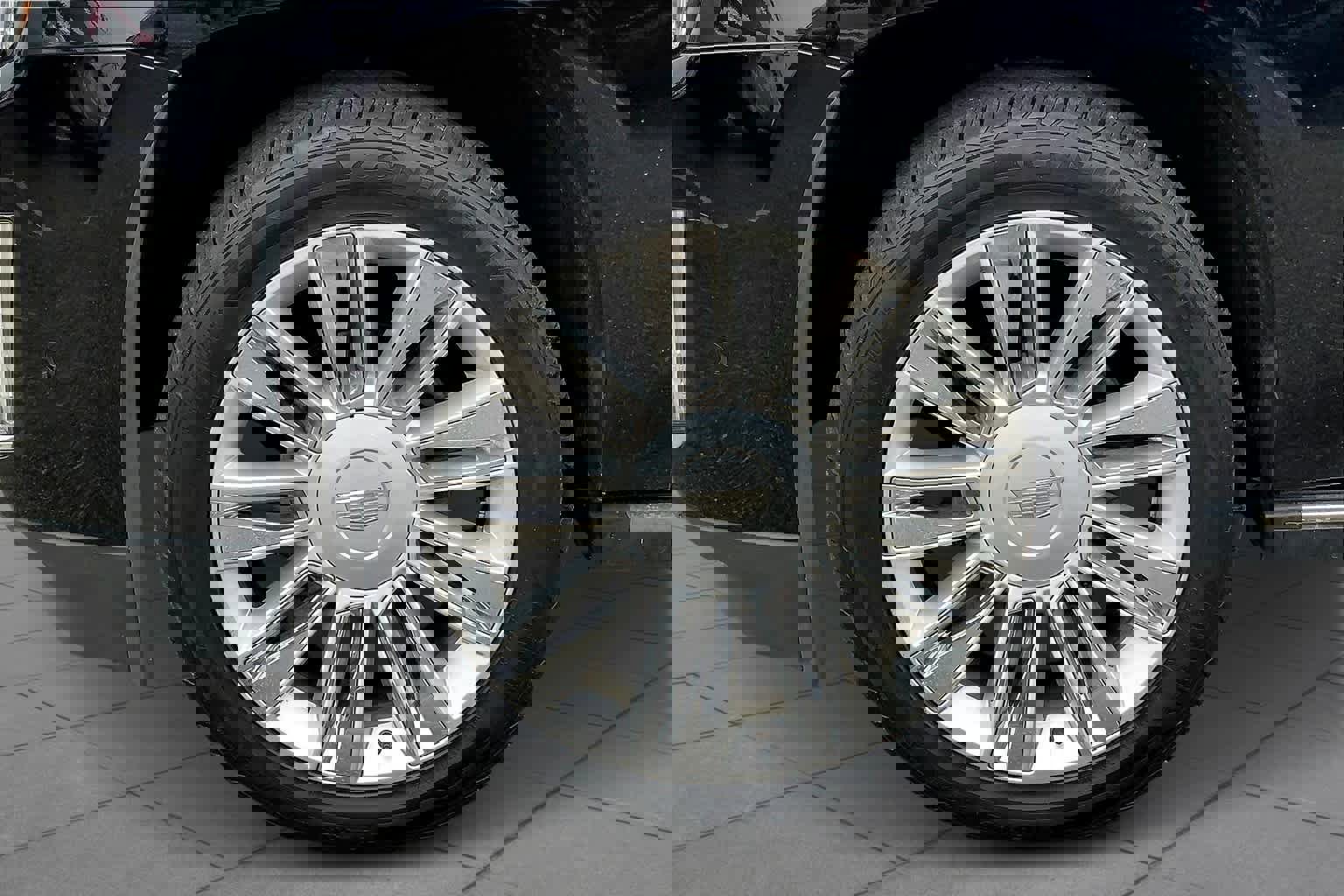 Used 2019 Cadillac Escalade Platinum image 11