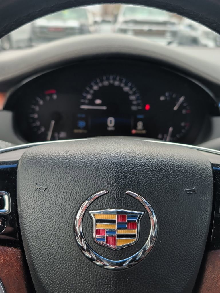 Used 2015 Cadillac XTS Luxury FWD image 11